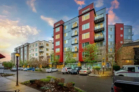Modern multifamily apartment building in Seattle