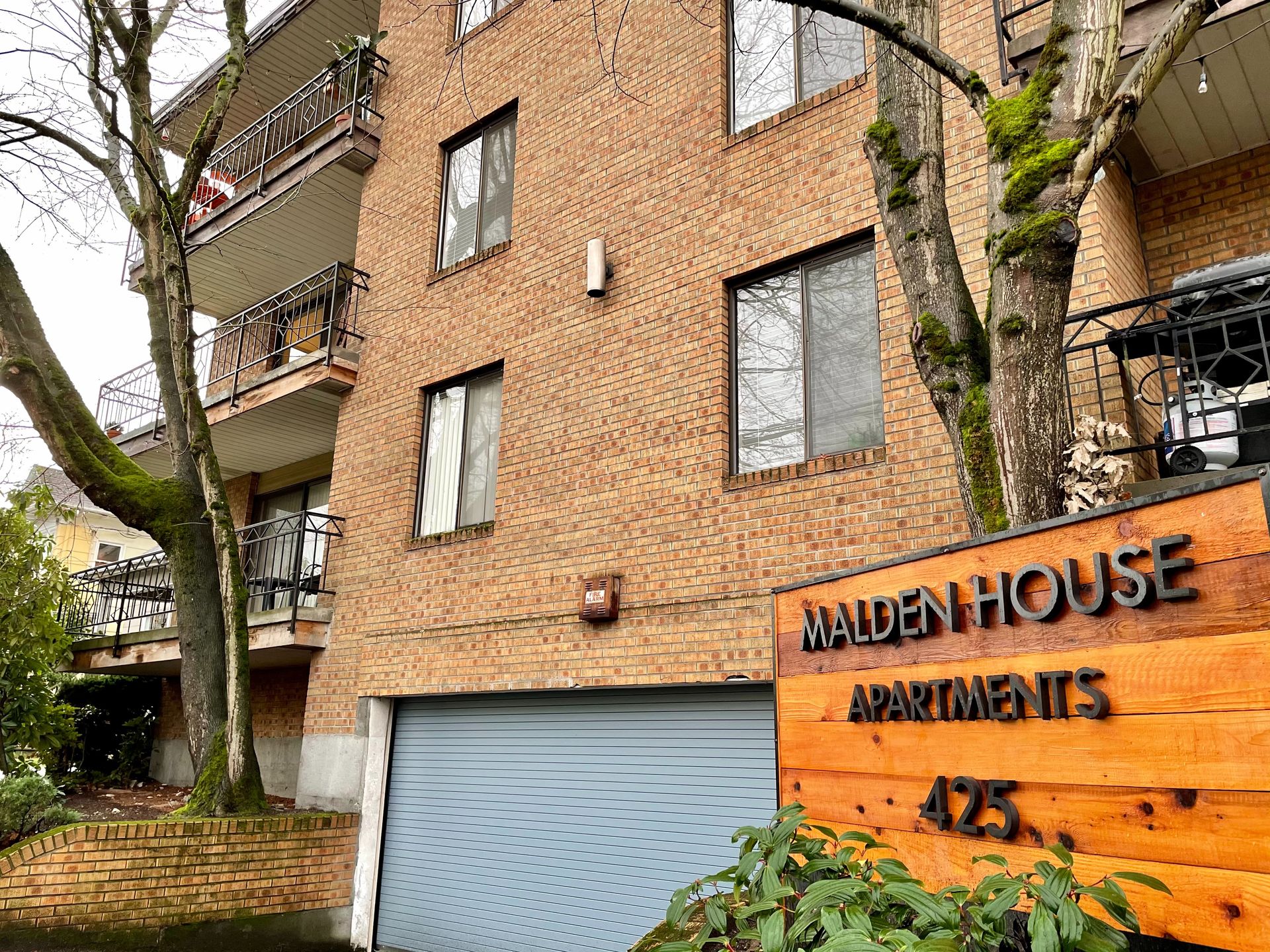 Classic brick apartment building in Seattle