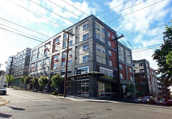 H2O, 201 W Harrison St Seattle, WA 98119